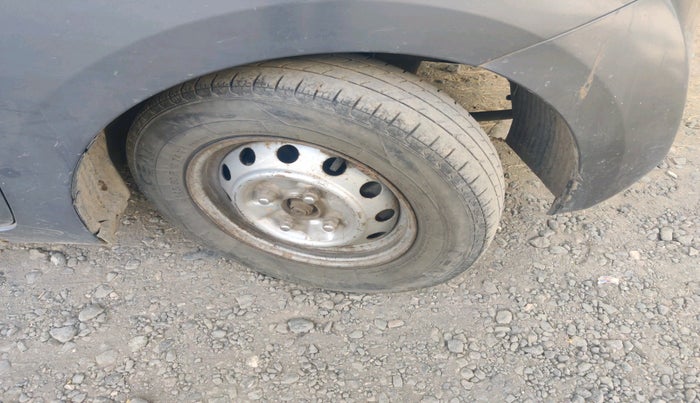 2012 Hyundai Eon ERA, CNG, Manual, 88,560 km, tyre