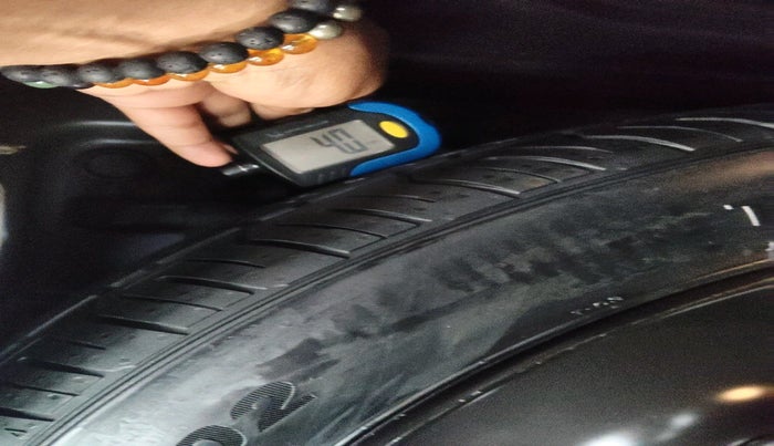 2023 Mercedes Benz GLC CLASS 300 4MATIC, Petrol, Automatic, 9,405 km, tyre