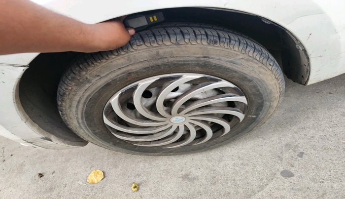 2018 Maruti Dzire LDI, Diesel, Manual, 88,104 km, tyre