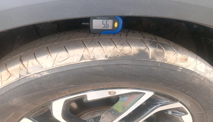 2022 KIA CARENS PRESTIGE PLUS 1.5 DIESEL 7 STR, Diesel, Manual, 62,148 km, tyre