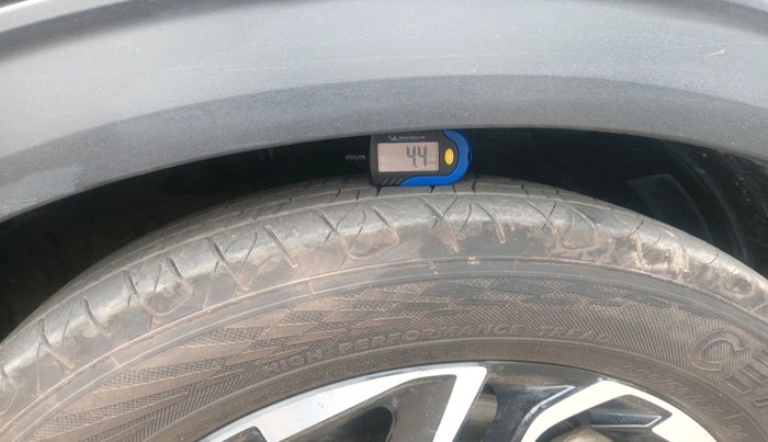 2022 KIA CARENS PRESTIGE PLUS 1.5 DIESEL 7 STR, Diesel, Manual, 62,148 km, tyre