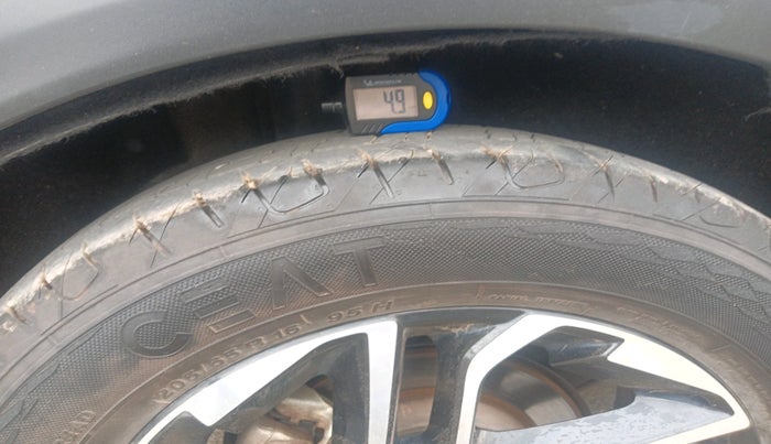 2022 KIA CARENS PRESTIGE PLUS 1.5 DIESEL 7 STR, Diesel, Manual, 62,148 km, tyre