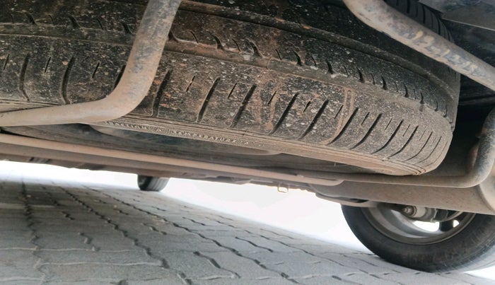 2016 Maruti Ertiga ZXI+, Petrol, Manual, 69,245 km, tyre