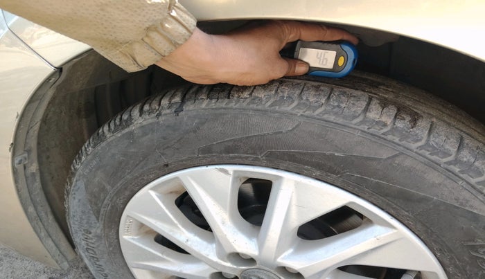 2018 Toyota Corolla Altis G PETROL, Petrol, Manual, 92,915 km, tyre