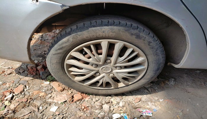 2012 Toyota Etios G, Petrol, Manual, 39,112 km, tyre