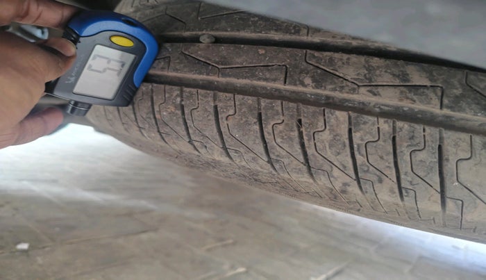 2024 Tata PUNCH PURE MT CNG, CNG, Manual, 17,703 km, tyre