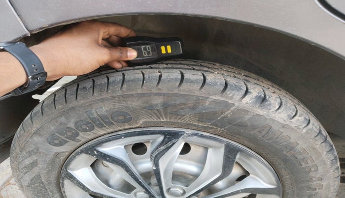 2011 Maruti Wagon R 1.0 LXI, Petrol, Manual, 41,496 km, tyre