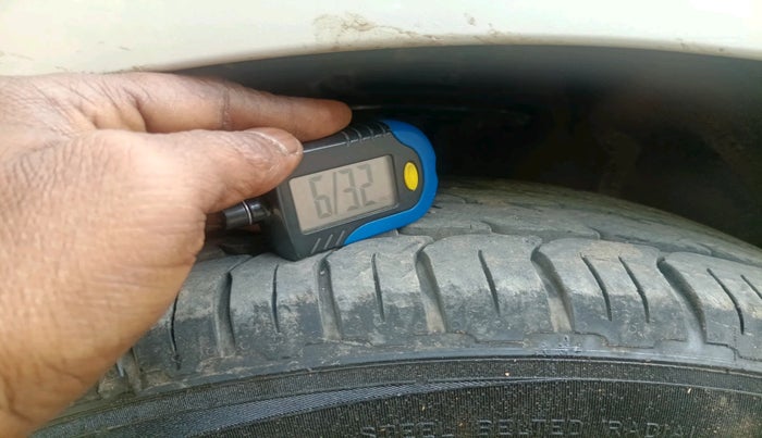 2021 Maruti Swift LXI, Petrol, Manual, 62,789 km, tyre