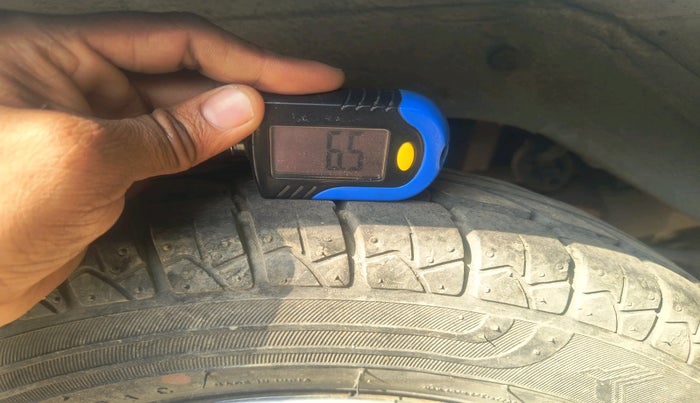 2012 Maruti Alto K10 LXI, Petrol, Manual, 67,972 km, tyre