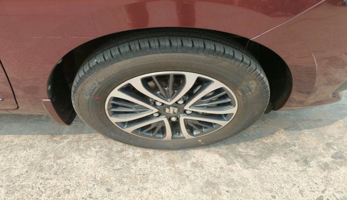 2023 Maruti Ertiga ZXI+ SHVS, Petrol, Manual, 73,430 km, tyre