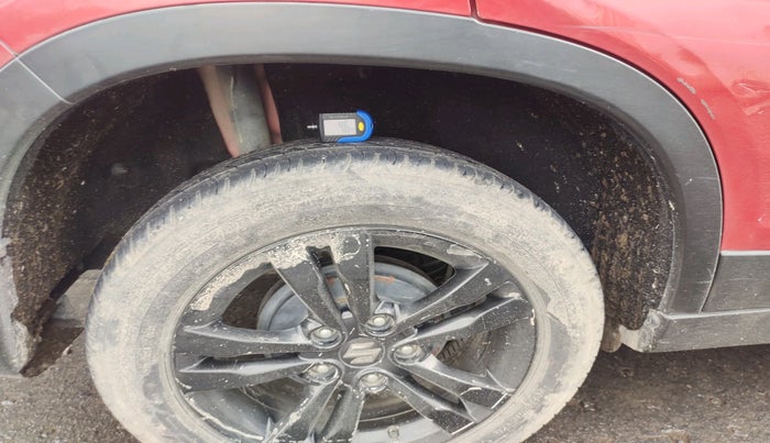 2018 Maruti Vitara Brezza ZDI PLUS DUAL TONE, Diesel, Manual, 1,03,108 km, tyre