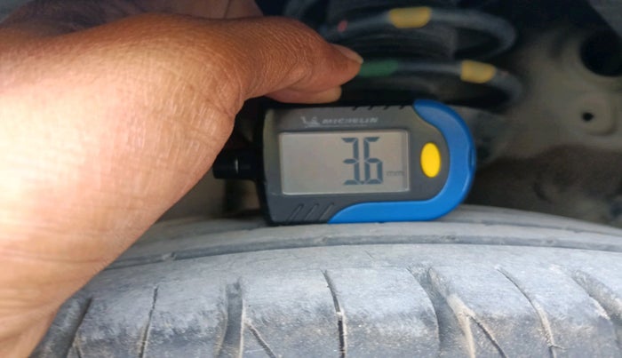 2022 KIA SONET HTK 1.2, Petrol, Manual, 44,283 km, tyre