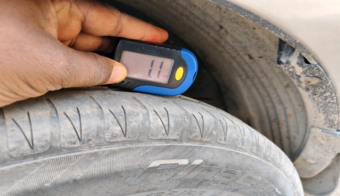 2013 Hyundai i20 MAGNA 1.2, Petrol, Manual, 93,845 km, tyre