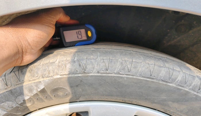 2013 Hyundai i20 MAGNA 1.2, Petrol, Manual, 93,845 km, tyre