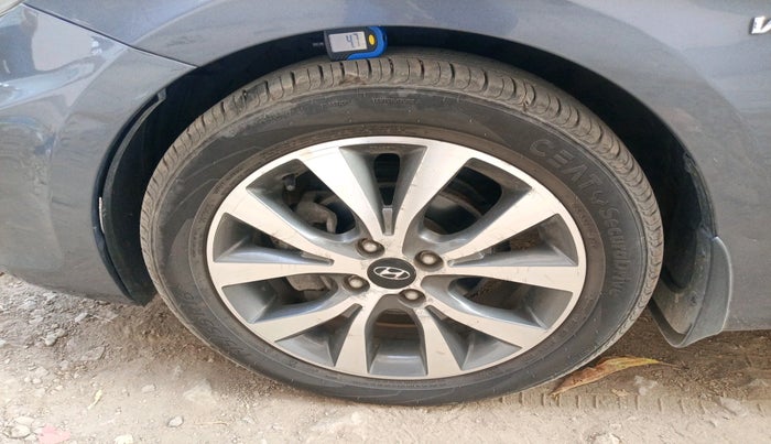 2014 Hyundai Verna FLUIDIC 1.6 VTVT SX AT, Petrol, Automatic, 1,14,154 km, tyre