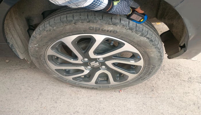 2024 Maruti Baleno ALPHA PETROL 1.2, Petrol, Manual, 23,781 km, tyre