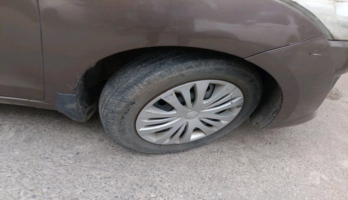 2015 Maruti Ertiga VDI, Diesel, Manual, 1,80,499 km, tyre