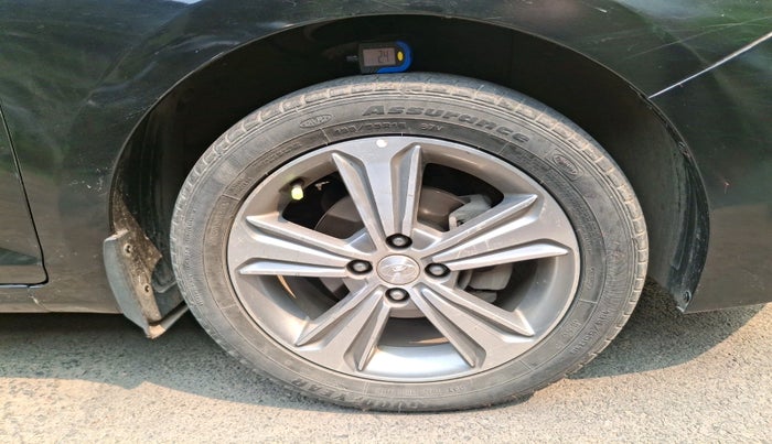 2018 Hyundai Verna 1.6 VTVT SX (O) AT, Petrol, Automatic, 89,544 km, tyre