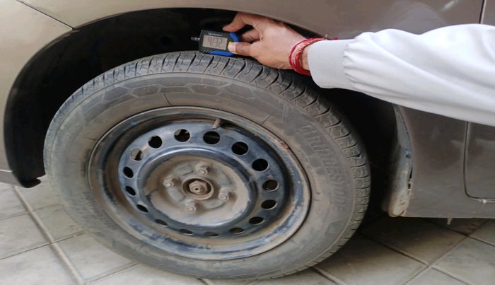 2011 Maruti Wagon R 1.0 VXI, Petrol, Manual, 65,330 km, tyre