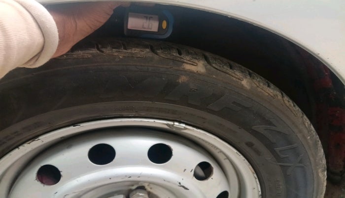 2011 Hyundai i10 ERA 1.1, Petrol, Manual, 1,01,008 km, tyre