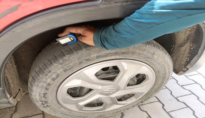 2016 Maruti Vitara Brezza VDI (O), Diesel, Manual, 1,43,181 km, tyre