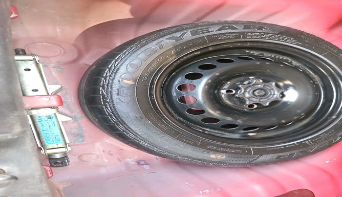 2018 Hyundai Grand i10 SPORTZ 1.2 KAPPA VTVT, Petrol, Manual, 83,736 km, tyre