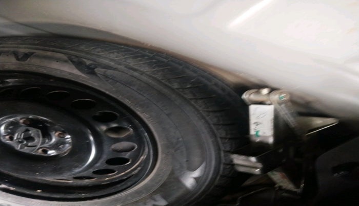 2017 Maruti Baleno DELTA PETROL 1.2, Petrol, Manual, 62,469 km, tyre