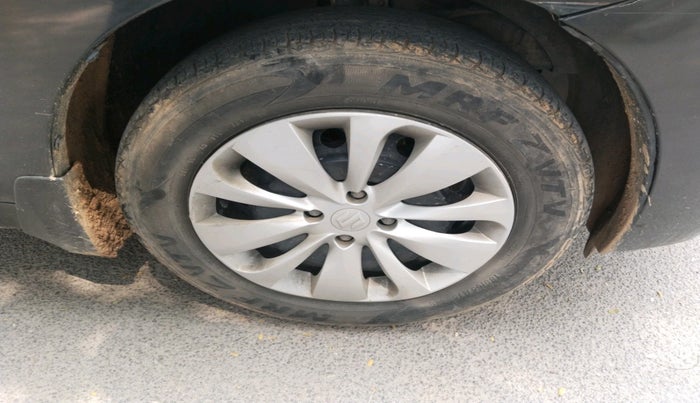 2017 Maruti Baleno DELTA PETROL 1.2, Petrol, Manual, 62,469 km, tyre