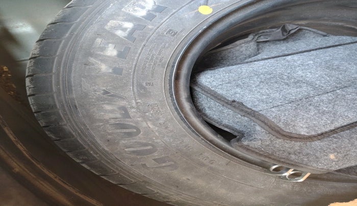 2020 KIA SONET HTK PLUS 1.2, CNG, Manual, 1,08,093 km, tyre