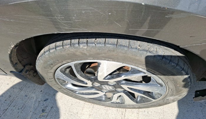 2021 Maruti Baleno ZETA PETROL 1.2, CNG, Manual, 1,10,920 km, tyre