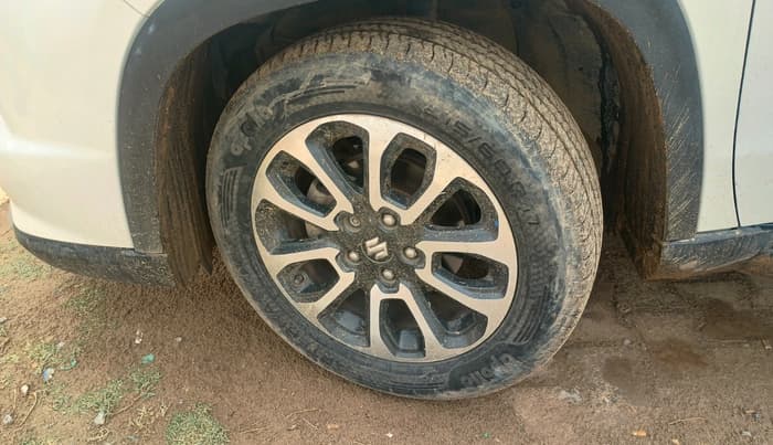 2023 Maruti Grand Vitara ALPHA SMART HYBRID AT, Petrol, Automatic, 84,621 km, tyre