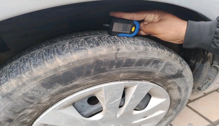 2012 Maruti Swift Dzire VXI, Petrol, Manual, 1,09,143 km, tyre