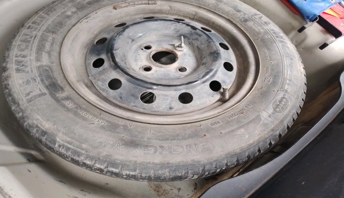 2012 Maruti Swift Dzire VXI, Petrol, Manual, 1,09,143 km, tyre