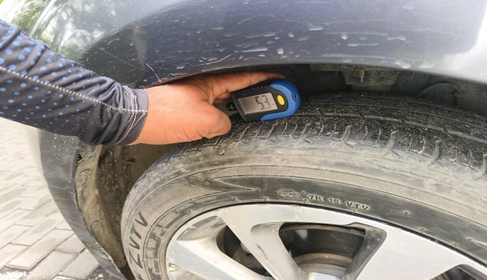 2016 Hyundai Elite i20 ASTA 1.2 (O), Petrol, Manual, 69,051 km, tyre