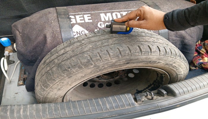 2014 Hyundai Grand i10 SPORTZ 1.2 KAPPA VTVT, CNG, Manual, 57,223 km, tyre