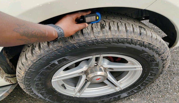 2017 Tata Safari Storme 2.2 EX 4X2, Diesel, Manual, 1,17,817 km, tyre