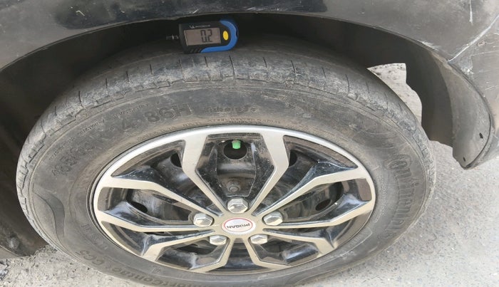 2010 Maruti Swift VXI, Petrol, Manual, 1,36,145 km, tyre