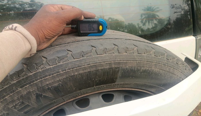 2019 Mahindra TUV300 T6 PLUS, Diesel, Manual, 64,369 km, tyre