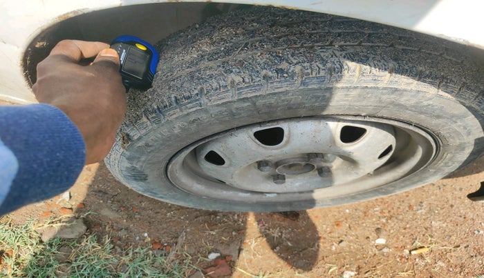 2014 Maruti Alto K10 LXI, CNG, Manual, 1,70,768 km, tyre