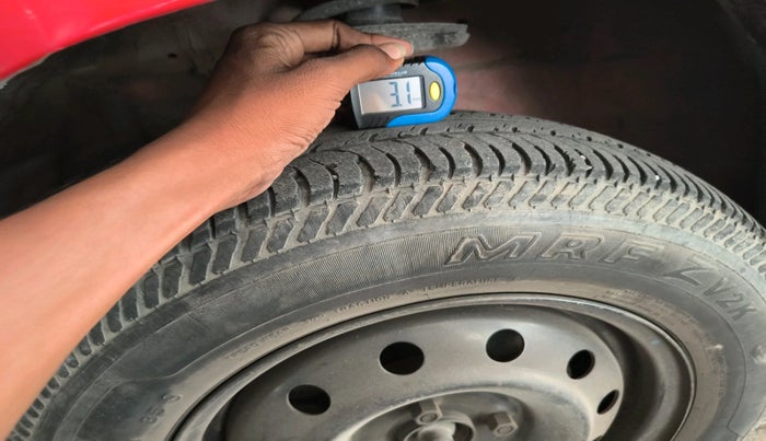 2015 Maruti Swift VXI, Petrol, Manual, 45,010 km, tyre