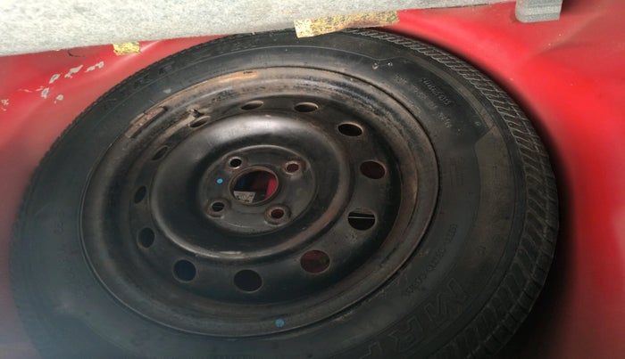 2015 Maruti Swift VXI, Petrol, Manual, 45,010 km, tyre