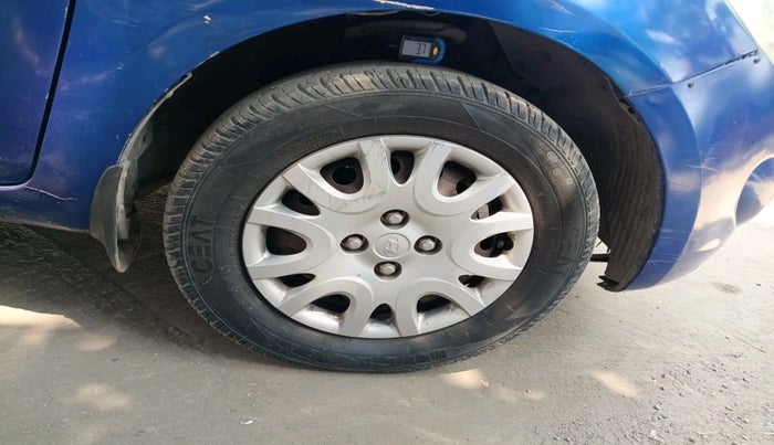 2011 Hyundai i20 ERA 1.2, Petrol, Manual, 99,601 km, tyre