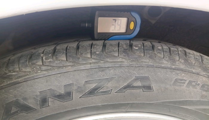 2011 Hyundai i20 SPORTZ 1.2, Petrol, Manual, 1,07,028 km, tyre