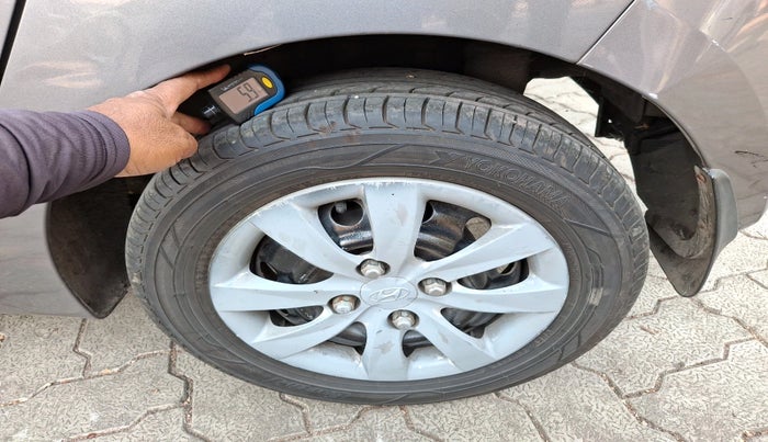 2012 Hyundai Eon MAGNA, Petrol, Manual, 35,381 km, tyre