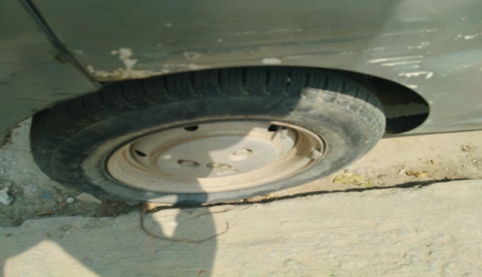 2011 Tata Nano LX, Petrol, Manual, 45,930 km, tyre