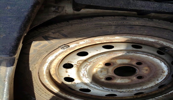 2012 Maruti Wagon R 1.0 LXI, Petrol, Manual, 78,314 km, tyre