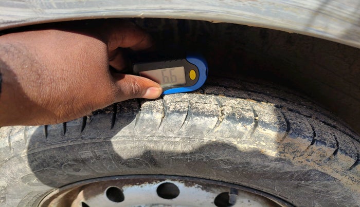 2012 Maruti Wagon R 1.0 LXI, Petrol, Manual, 78,314 km, tyre