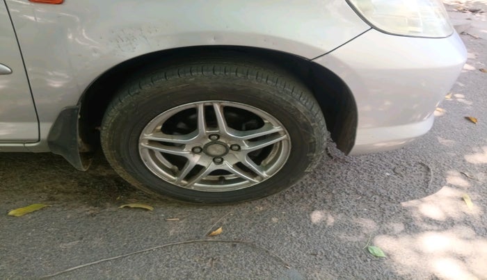 2005 Honda City 1.5L GXI CVT, Petrol, Automatic, 1,11,423 km, tyre