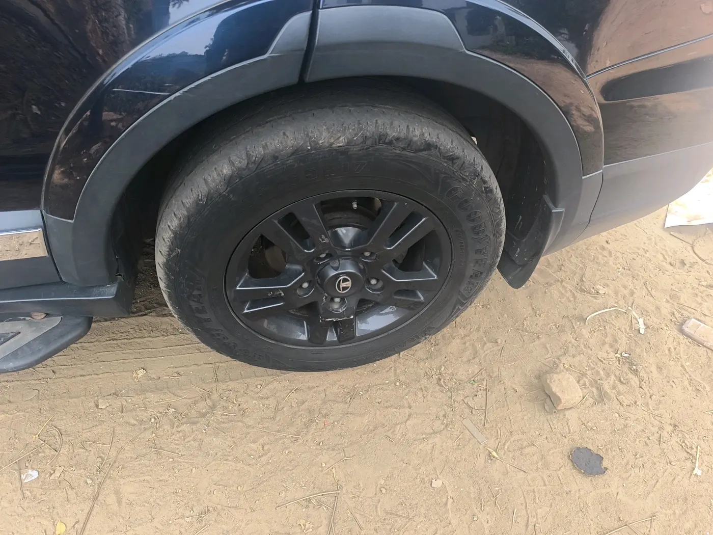 2019 Tata Hexa XTA 4X2 7 STR, Diesel, Automatic, 81,956 km, tyre