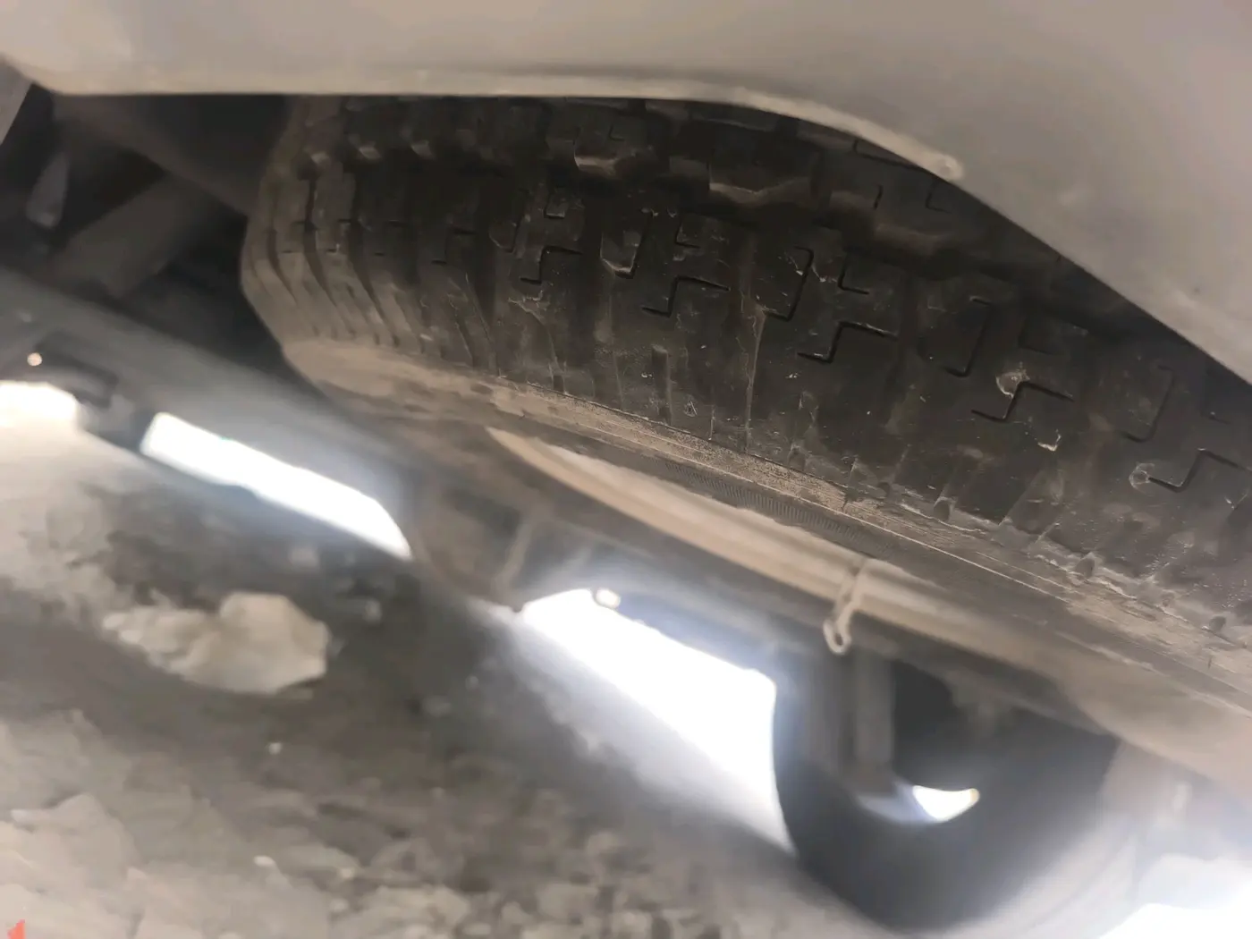 2019 Tata Hexa XTA 4X2 7 STR, Diesel, Automatic, 81,956 km, tyre